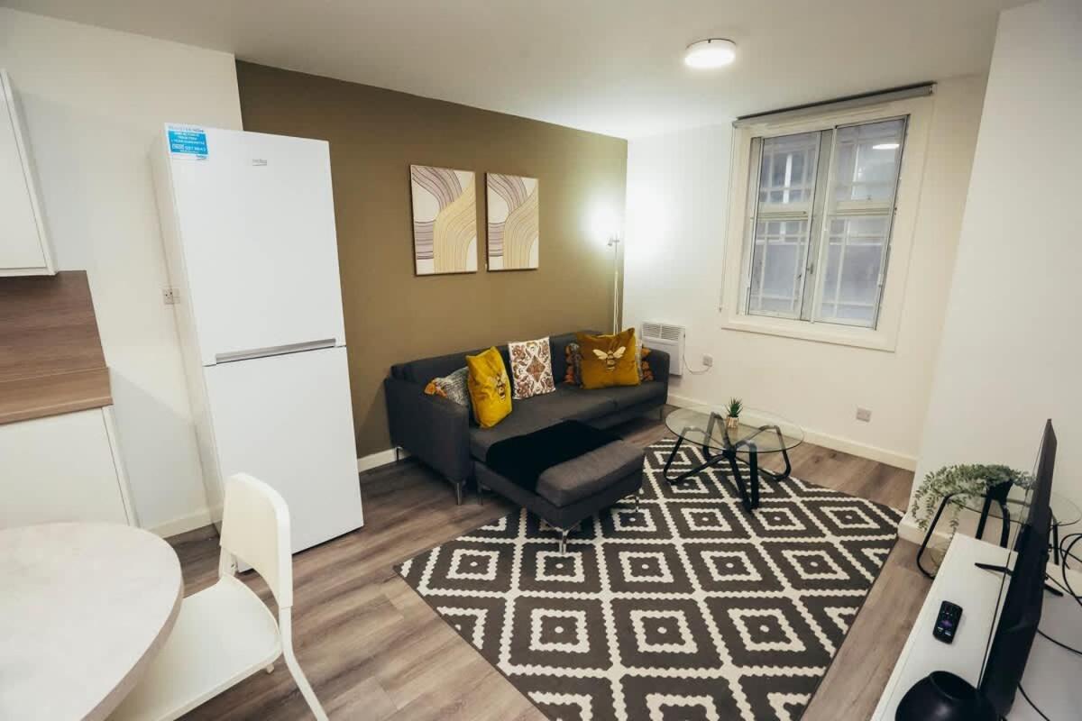 2Br City Centre Apt, Self Check In, Wifi, By Derbnb シェフィールド エクステリア 写真