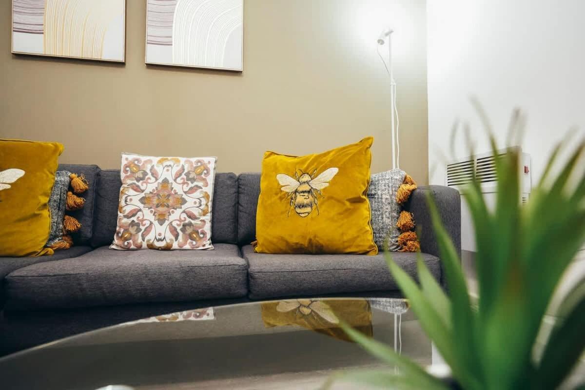 2Br City Centre Apt, Self Check In, Wifi, By Derbnb シェフィールド エクステリア 写真