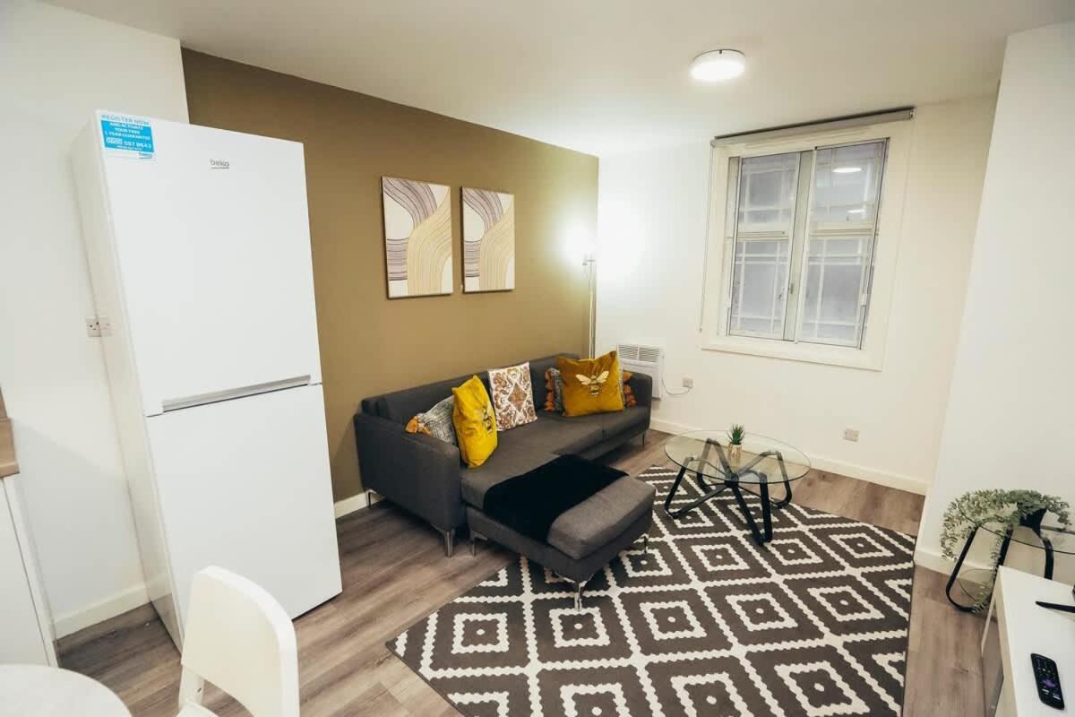 2Br City Centre Apt, Self Check In, Wifi, By Derbnb シェフィールド エクステリア 写真