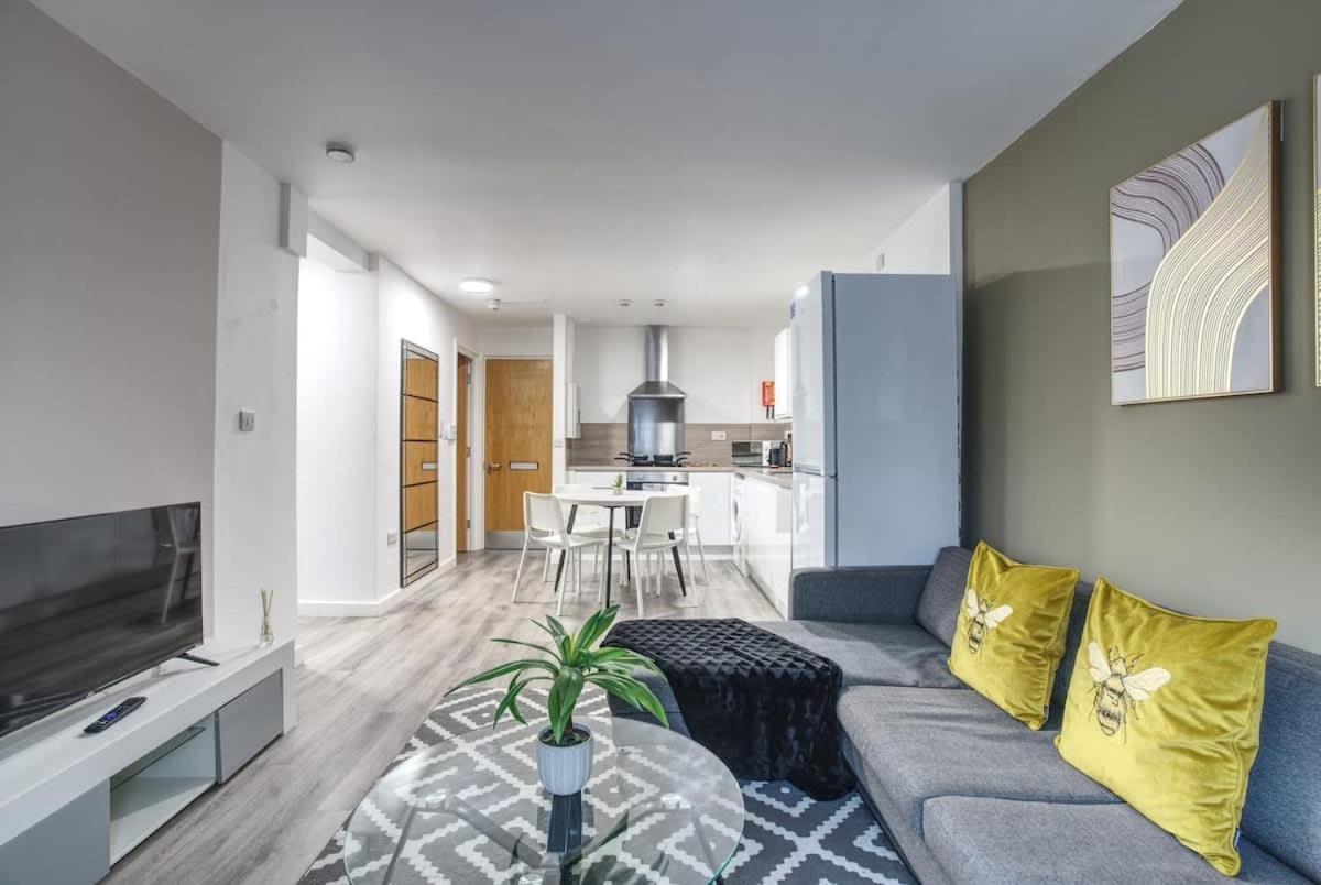 2Br City Centre Apt, Self Check In, Wifi, By Derbnb シェフィールド エクステリア 写真